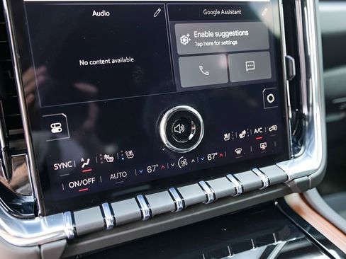 Used 2026 GMC Yukon Denali w/ Sun & Power Step Package AWD/4WD image 21