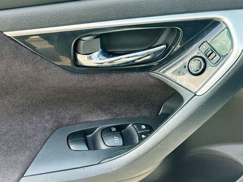 Used 2013 Nissan Altima 2.5 SV w/ 2.5SV Convenience Pkg FWD image 22