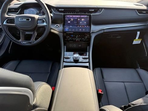 New 2025 Jeep Grand Cherokee L Overland w/ Advanced Protech Group III AWD/4WD image 8