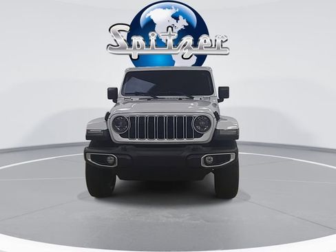 Used 2024 Jeep Wrangler Sahara image 11