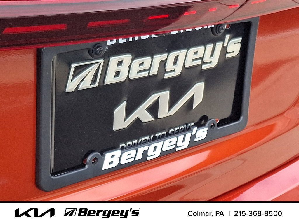 Certified 2023 Kia Forte LXS FWD image 33