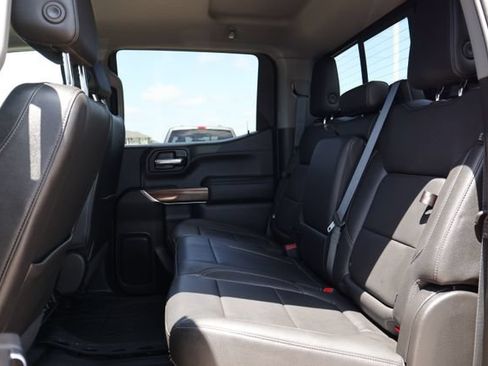 Used 2021 Chevrolet Silverado 1500 LT w/ Z71 Off-Road Package AWD/4WD image 7