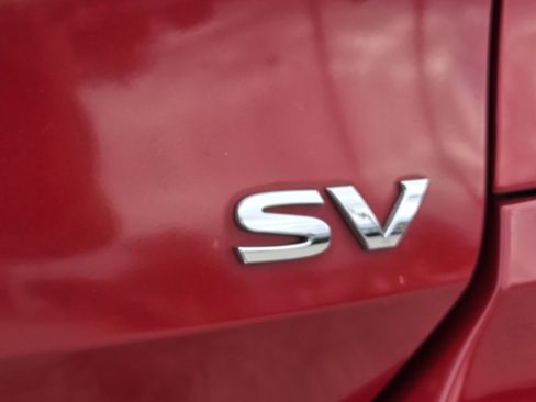 Used 2017 Nissan Rogue SV image 16