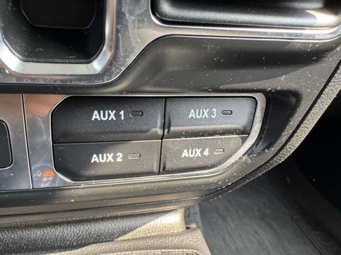 Used 2022 Jeep Wrangler Unlimited Rubicon 4xe w/ Cold Weather Group image 18