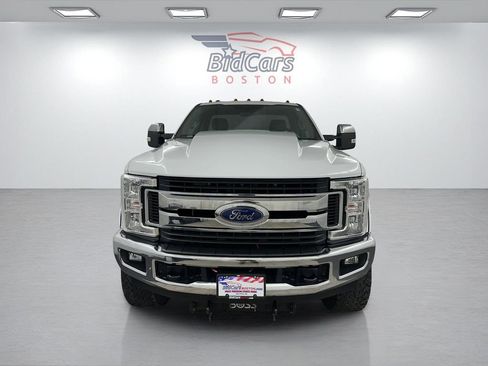 Used 2019 Ford F250 XL w/ STX Appearance Package image 2