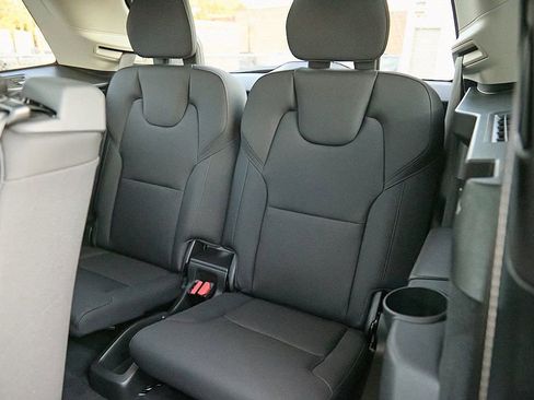 New 2026 Volvo XC90 B6 Plus w/ Protection Package Premier image 22