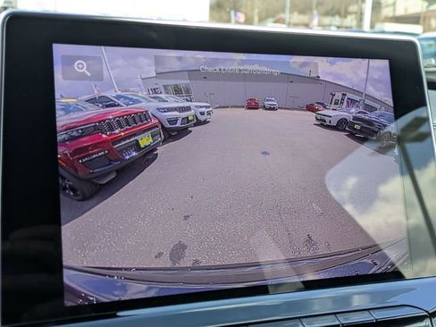 New 2026 Jeep Compass Latitude image 18