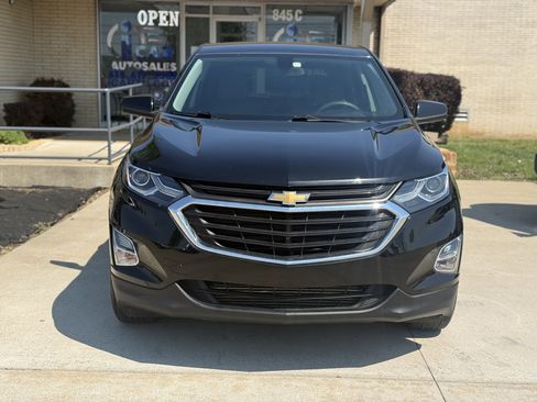 Used 2019 Chevrolet Equinox LT image 2