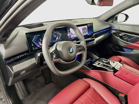 Used 2026 BMW 530i xDrive AWD/4WD image 21
