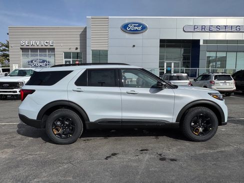 New 2026 Ford Explorer Tremor image 17
