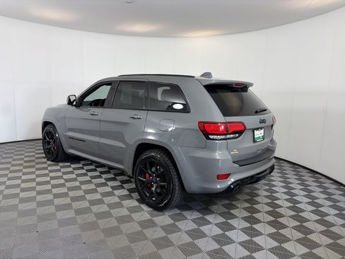 Used 2019 Jeep Grand Cherokee SRT w/ Trailer Tow Group IV AWD/4WD image 8