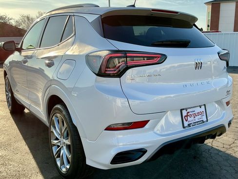 Used 2024 Buick Encore GX Avenir image 17