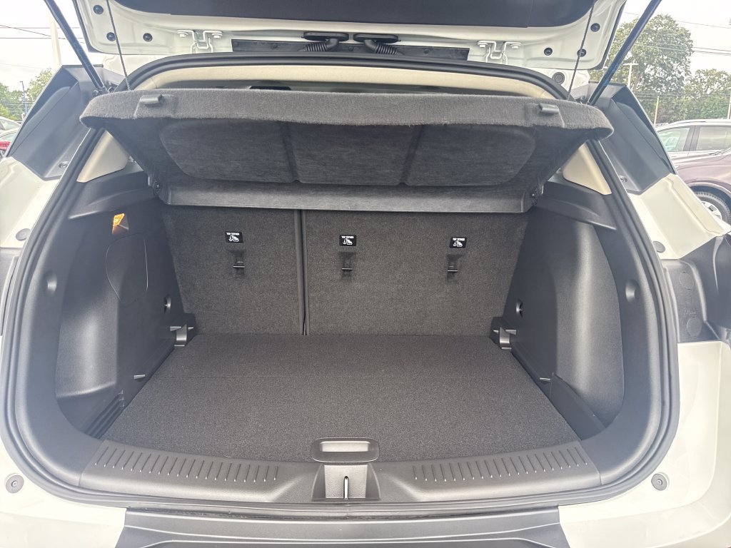 Certified 2023 Buick Encore GX Preferred w/ Cold Weather Comfort Package FWD image 8