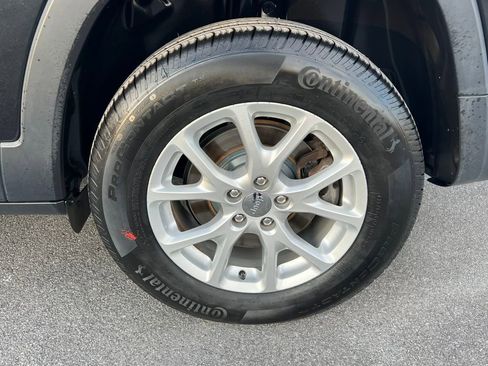 Used 2015 Jeep Cherokee Latitude image 15