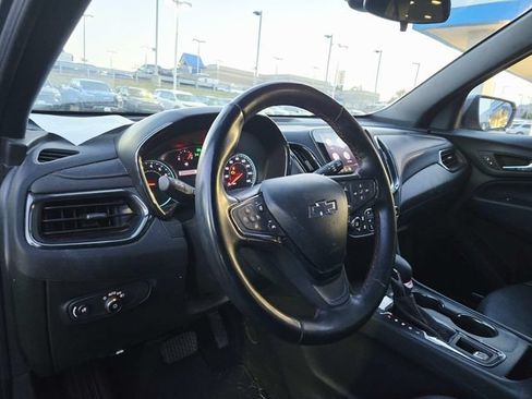 Used 2023 Chevrolet Equinox RS w/ RS Leather Package FWD image 6