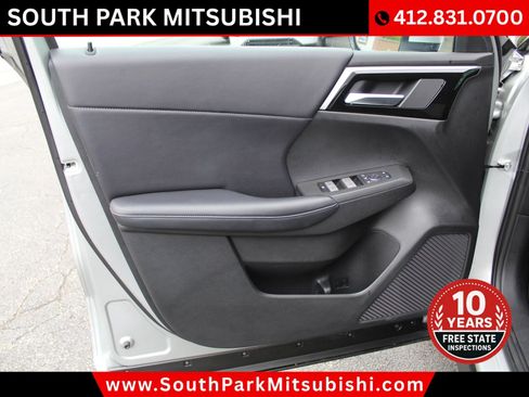 Used 2024 Mitsubishi Outlander Ralliart AWD/4WD image 13