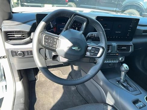 Used 2024 Ford Mustang Coupe image 9