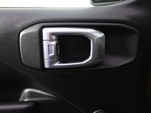 Used 2021 Jeep Wrangler Sport AWD/4WD image 21