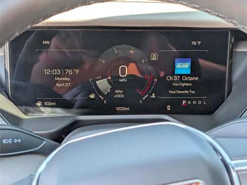 Used 2026 GMC Acadia Elevation w/ Elevation Premium Package FWD image 23