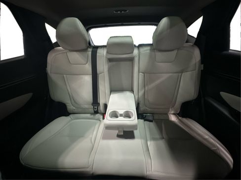 Certified 2024 Hyundai Tucson Limited AWD/4WD image 15