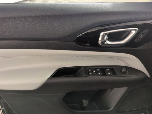 Certified 2022 Jeep Compass Limited w/ Elite Group image 14