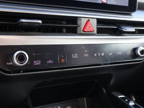 Used 2025 Kia Sorento X-Line EX image 38