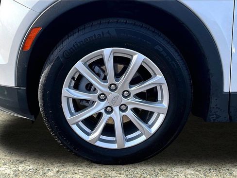 Certified 2023 Cadillac XT4 Luxury w/ Cold Weather Package image 33