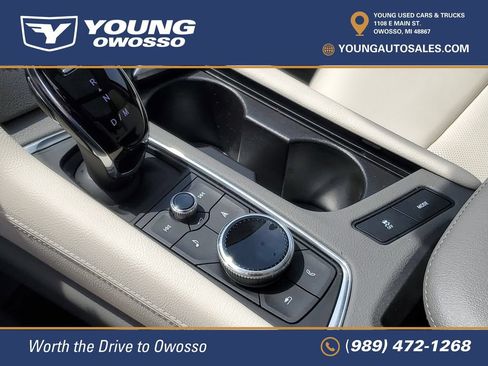 Certified 2025 Cadillac XT6 Premium Luxury w/ LPO, Floor Liner Package AWD/4WD image 20