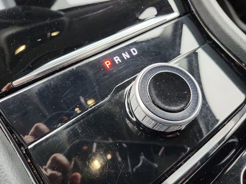 Certified 2023 Jeep Grand Cherokee L Laredo image 20