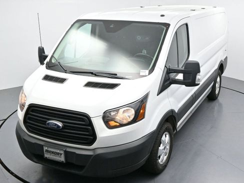 Used 2019 Ford Transit 250 130 Low Roof RWD image 38