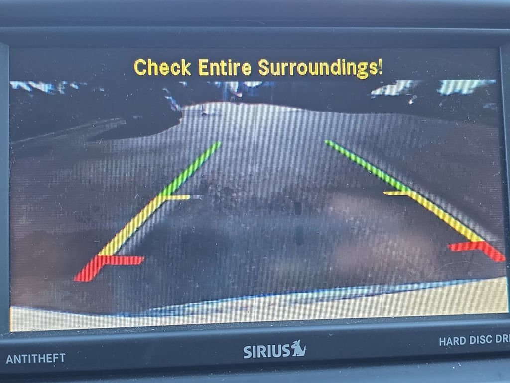Used 2016 Chrysler Town & Country Touring w/ Driver Convenience Group FWD image 26