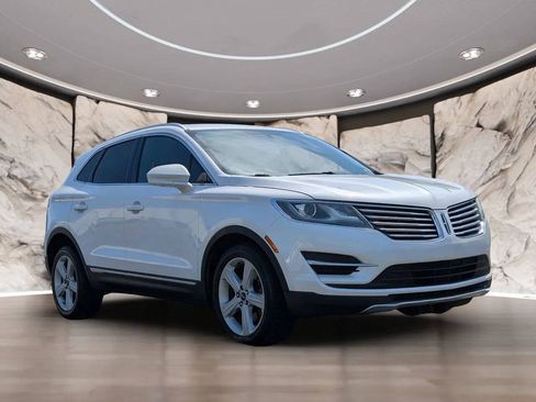 Used 2015 Lincoln MKC FWD image 14