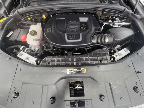 Used 2023 Jeep Grand Cherokee Summit image 9