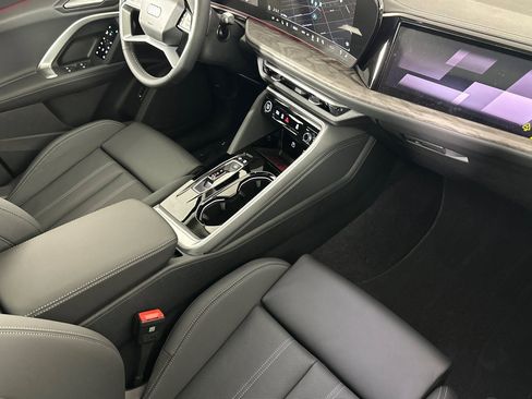 New 2025 Audi Q5 Prestige image 15