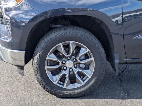 Used 2023 Chevrolet Silverado 1500 LT image 10