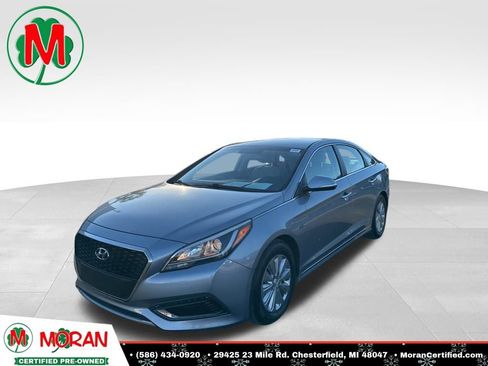 Used 2016 Hyundai Sonata SE image 1