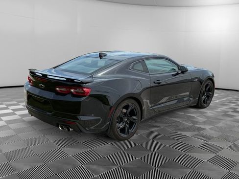 Used 2020 Chevrolet Camaro LT RWD image 5