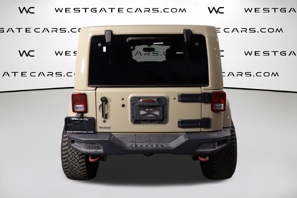 Used 2016 Jeep Wrangler Unlimited Rubicon AWD/4WD image 4