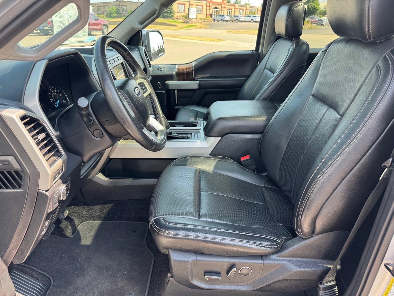 Used 2018 Ford F150 Lariat w/ Equipment Group 502A Luxury AWD/4WD image 8