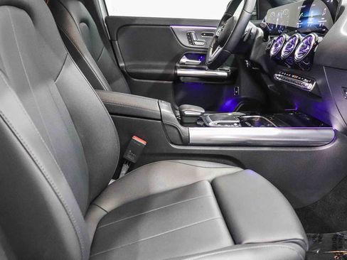 Used 2023 Mercedes-Benz GLA 250 image 17