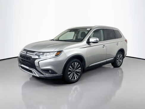 Used 2020 Mitsubishi Outlander LE FWD image 4