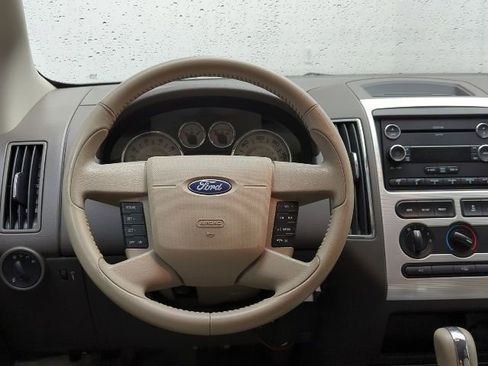 Used 2010 Ford Edge SEL image 18