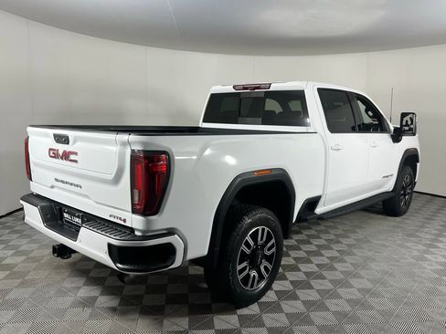 Used 2022 GMC Sierra 2500 AT4 w/ AT4 Premium Plus Package image 15