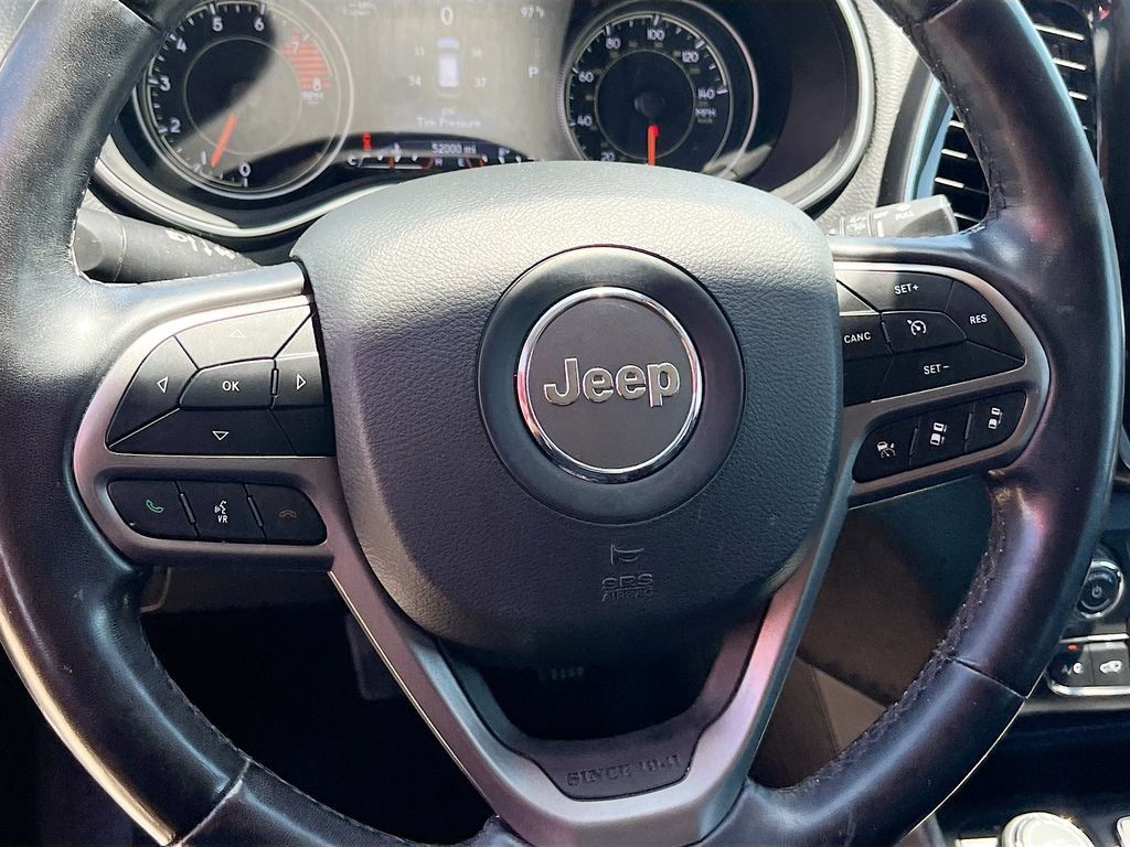 Used 2021 Jeep Cherokee Limited w/ Elite Package AWD/4WD image 11