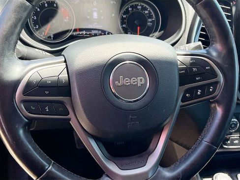 Used 2021 Jeep Cherokee Limited w/ Elite Package AWD/4WD image 11