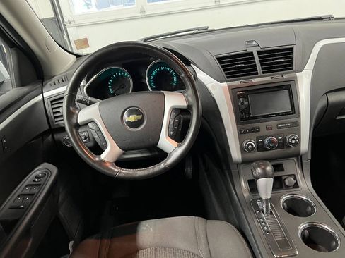 Used 2011 Chevrolet Traverse LT AWD/4WD image 8