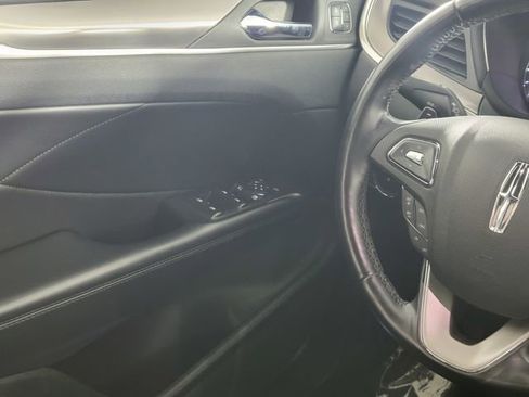 Used 2019 Lincoln MKC Reserve w/ MKC Climate Package image 32