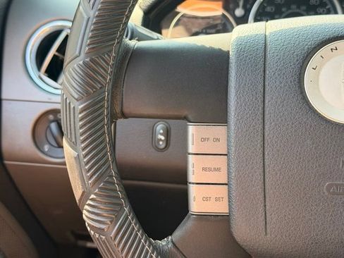 Used 2006 Lincoln Mark LT 4x4 image 29