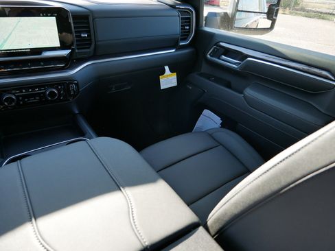 New 2026 Chevrolet Silverado 2500 LTZ image 15