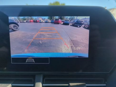 Certified 2024 Chevrolet Trax RS FWD image 22